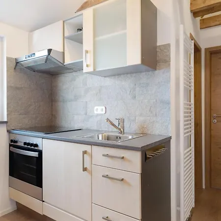 Caroline Magg * Λιντάου